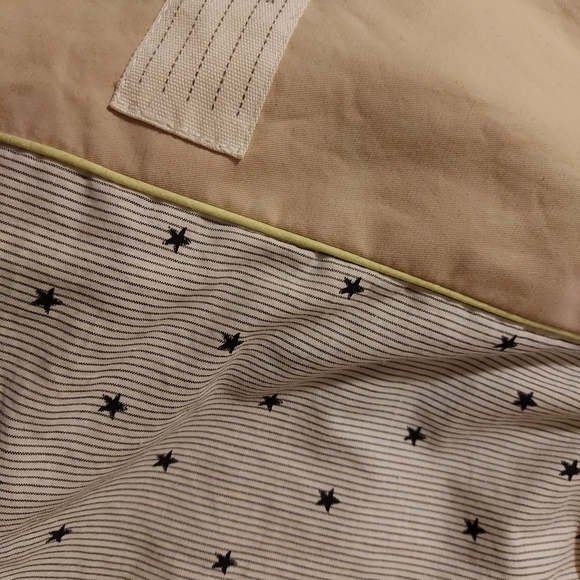 Zara babygirl belted trench coat. Snap closures - Picture 3 of 5